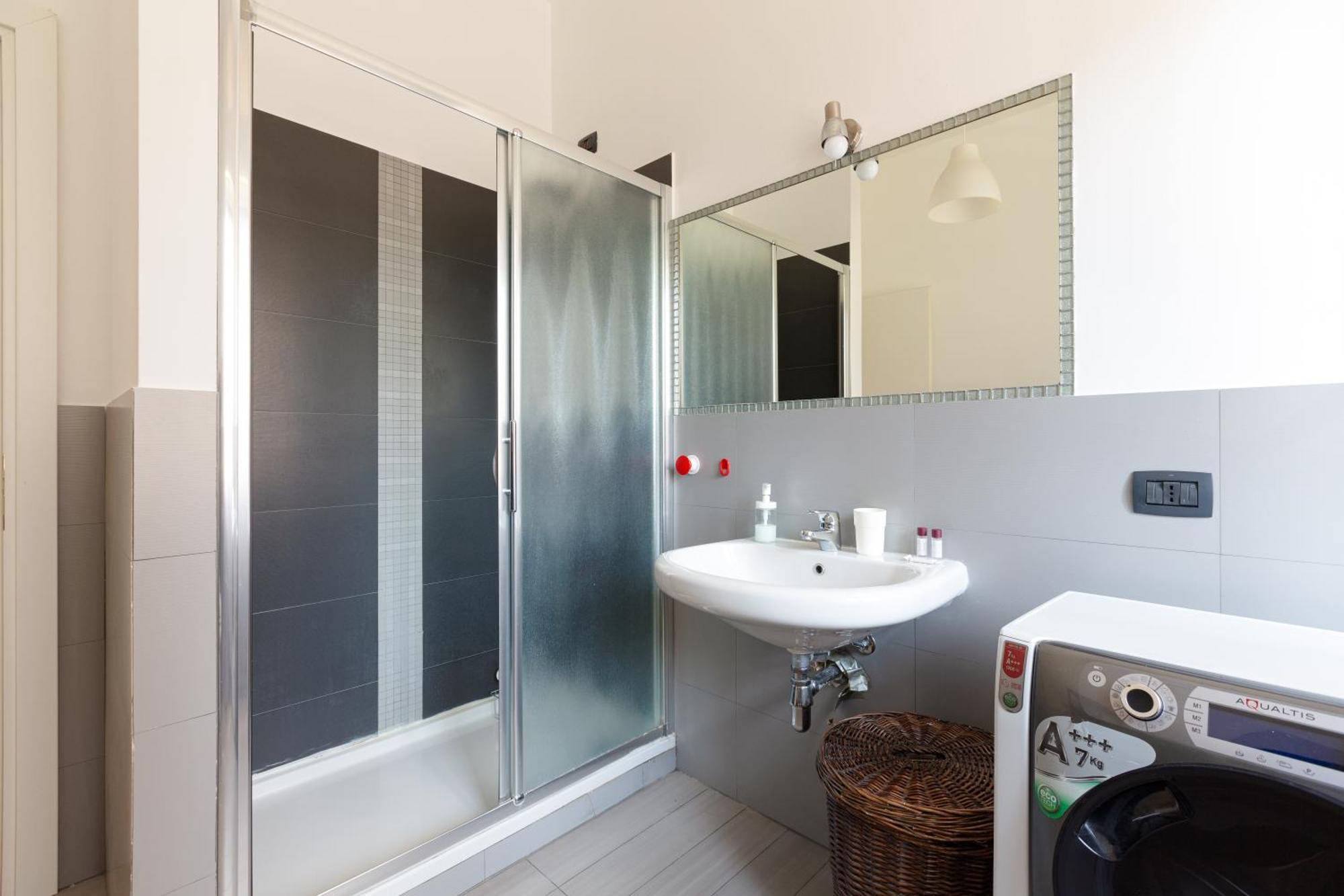 Ca' Granda M5 & Bicocca - Apartment With Parking Milan Bagian luar foto